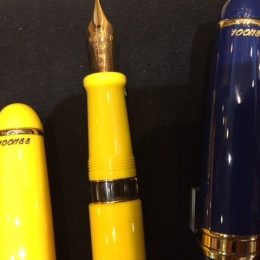 Spe 6 pens Aurora 88 Flex limited N.100/188 plus one black for free
