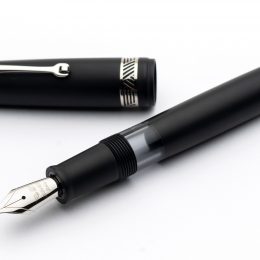 Momento Magico Pistone Matte Black 14kt Solid Gold Nib