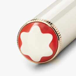 Heritage Rouge et Noir Baby Ivory special edition