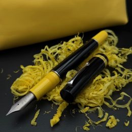 MZG - La Grande Ibrida Celluloide Giallo pastello
