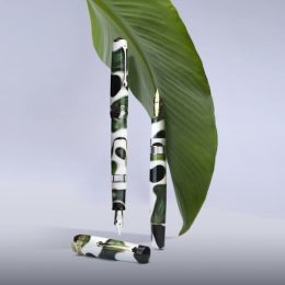 Momento Magico FOGLIA - Steel nib - Palladium trims